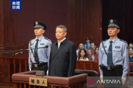 Mantan menteri kehakiman China dipenjara seumur hidup karena terima suap