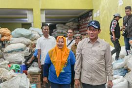 Menteri LH Hanif Faisol ingatkan peran rumah tangga untuk selesaikan darurat sampah nasional