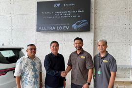 Trans Optima Perkasa jadi perusahaan fleet pertama hadirkan Aletra L8 EV