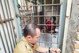 Dibebaskan dari pasung, dua ODGJ di Ponorogo dibawa ke RSJ Menur