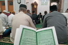 Peringatan Malam Nisfu Sya&rsquo;ban di Masjid AlQurbah