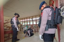 Bom molotov dilempar ke SMPN 3 Sungai Raya, Polisi dalami motif