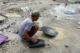 Lara beralih asa: Sisa banjir jadi tumpuan warga Aceh Tenggara
