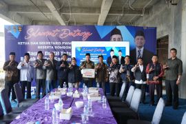 PWM Jateng serahkan bantuan Rp1 Miliar untuk Muktamar ke-49 Muhammadiyah di Sumut