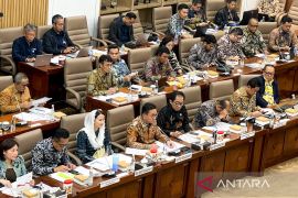 Mendag: Perdagangan besi dan baja RI 2025 surplus 18 miliar dolar AS