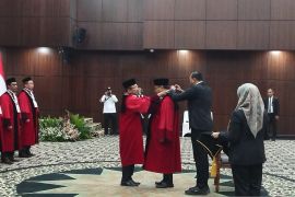Arief Hidayat resmi purnabakti sebagai Hakim MK
