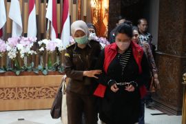 Kejati Jatim tahan tersangka baru korupsi pengadaan SMK