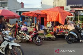Pemkot Bengkulu gelar pasar murah antisipasi kenaikan harga pangan