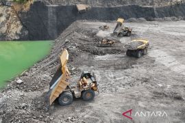 Inspektur Tambang Kaltim tegaskan lubang non-dokumen haram menganga