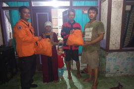 BPBD Ciamis mendistribusikan bantuan logistik untuk korban bencana alam