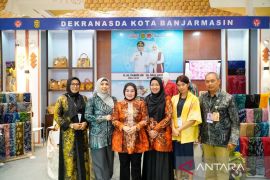 Pemkot Banjarmasin perkuat daya saing UMKM lewat INACRAFT 2026