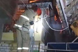 Dua orang terluka dalam kebakaran rumah di Ampel Surabaya