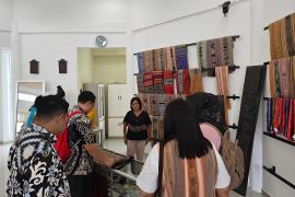 Kemenkum NTT memfasilitasi pelindungan Indikasi Geografis Tenun Belu