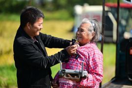 Menjadi kreator konten, cara baru lansia di China nikmati masa pensiun