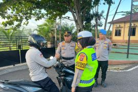 Satlantas bersama Propam Polres Bangka Selatan razia kelengkapan kendaraan personel