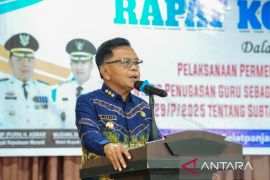 Bupati Meranti tegaskan penugasan kepala sekolah jangan hambat mutu pendidikan