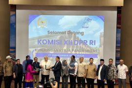 Komisi XII ingatkan industri di Batam agar tidak cemari lingkungan
