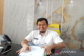 Pemkab Batang datangkan dua alat berat ke lokasi longsor di Desa Pranten