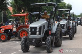 Mentan pastikan ketersediaan pompanisasi dan pupuk hadapi El Nino