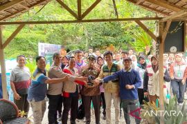 Tingkatkan Kesadaran Lingkungan, Unri dan Pertamina Tanam 160 Bibit Pohon