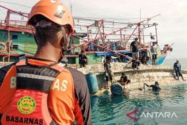 Tiga ABK KM. Indo Perkasa 03 ditemukan meninggal dunia