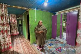 PLN sambungkan listrik gratis bagi 1.102 rumah tangga miskin