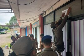 Tiga ruko BBC di Muara Bulian di segel Satpol PP