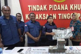 Melihat upaya penegak hukum atasi korupsi di Papua