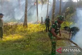 Libatkan siswa dan pemda,  Kodim Pulau Moa Maluku aksi bersih lingkungan wujudkan gerakan ASRI