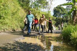 Pemkab Garut segera memperbaiki jalan penghubung lintas selatan Jabar