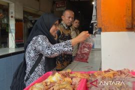 Dinas Pangan Cianjur memastikan stok bahan pangan aman sampai lebaran