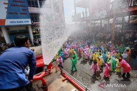 Indonesia targets one kindergarten per village for 13-year education