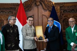 Menbud jajaki kerja sama untuk penguatan sumber daya bidang sejarah dengan UNAS