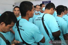 Kementerian P2MI akan menindaklanjuti kendala visa pekerja migran