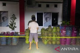 Polda Babel ungkap praktik oplosan gas bersubsidi