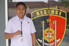 Polda tahan tersangka baru terkait kasus kekerasan terhadap polisi di Kendari