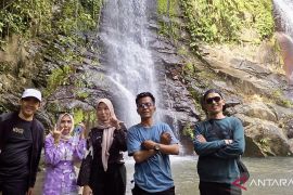 Air terjun Selendang Bidadari jadi daya tarik baru pariwisata Lamsel