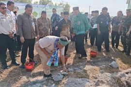 Gubernur: Sarana ibadah sekolah perkuat moral siswa di Babel