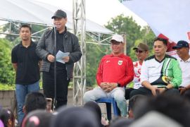 Bupati Halikinnor kampanyekan pola hidup sehat hingga ke desa