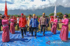 Upacara adat Mosehe Wonua di Routa Konawe