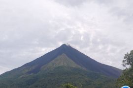 Warga diharapkan patuhi radius bahaya Gunung Karangetang Kepulauan Siau