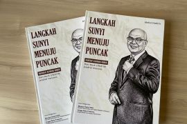 Di antara dentum dan doa: Jalan sunyi seorang jurnalis