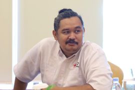 Dinkes Kota Tangerang diminta alihkan 72.893 peserta PBI pusat ke daerah.