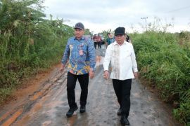 Bupati Kapuas janji perbaiki jalan di Kapuas Kuala