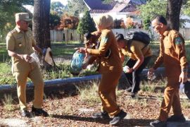 Dukung program ASRI, ASN Pemkab Simalungun bersih-bersih lingkungan kerja