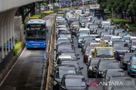 Kemenhub menegaskan bus diberi stiker \"silang merah\" tak layak digunakan