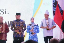 HPN 2026, Bupati Serang raih Golden Award SIWO PWI