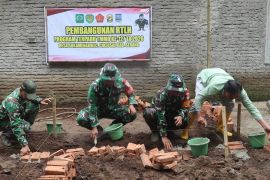 Kodim Serang rehab 10 RTLH di Cikeusal jelang TMMD