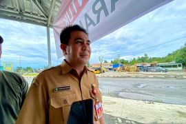 Dishub pasang ZOSS di depan SMPN Tapin Tengah