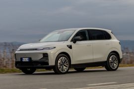 Leapmotor perkuat ekspansi ke Eropa lewat peluncuran mobil listrik dan hybrid EV di Brussels Motor Show